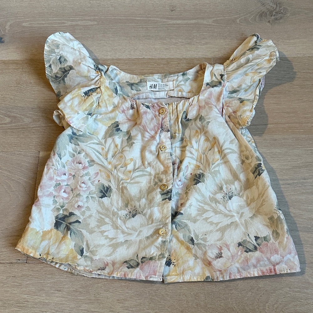 H&M girls vintage print Floral Ruffle Sleeve Blouse sz 4-5 yr button down